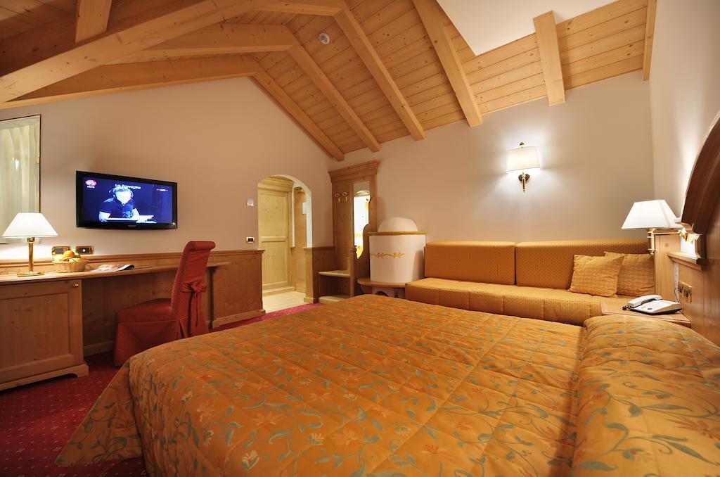 Sporthotel Rosatti Dimaro Quarto foto